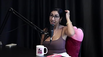 Preview 2 of Hot Indian Sister - Ir na casa de swing era um momento de lazer,  transou no meio do mar,  e sobre o Maximo Garcia... - Renatinha Melo (WATCH ON: SHEER/RED)