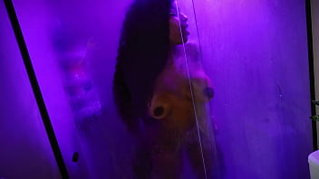 Preview 4 of Creampie Jade Jantzen - Comi a minha meia-irm&atilde_ no banho escondido do meu padrasto