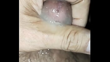Preview 2 of Friend To Shower - 偷看，二次射精