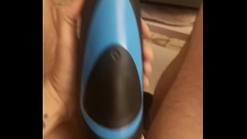 Preview 1 of Sexxchi - jugando con mi satisfyer