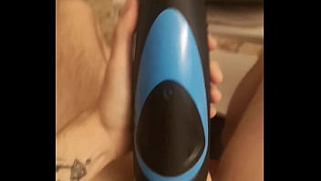 Preview 4 of Sexxchi - jugando con mi satisfyer