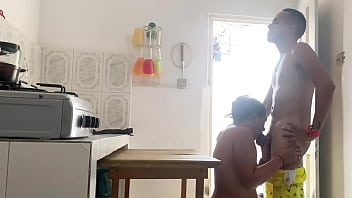 Preview 2 of Pizza Man No Delivery Xxx - EL MALDITO DE MI HERMANASTRO SE FOLLA A MI ESPOSA EN LA COCINA DE CULO A CO&Ntilde_O Y LE DEJA EL CULO BOQUIABIERTO