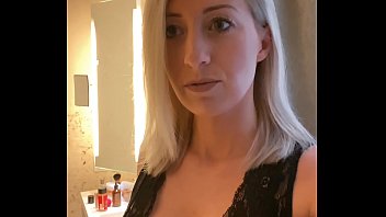 Preview 1 of New Fast Taim Fok - Risky orgasm behind the back of the photographer!