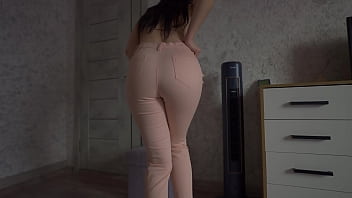 Preview 2 of Japanese Yokunkkkgmother - Female Desperation Pee In Jeans! Free