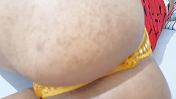 Preview 1 of Bhojpuri Xxxbideocom - Cheguei em casa encontrei a empregada descansando com a raba pra cima na minha cama