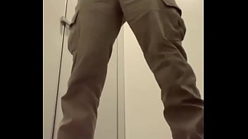 Preview 4 of Hijab Porn Qatar - 和式トイレで立ちオナ射精