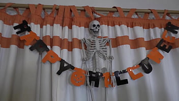 Preview 1 of Sister Ke Boyfriend Ke Sath Sex - Halloween da putaria com DP - Manoella Fernandes - Beatriz Martinelli - Caah Kabulosa