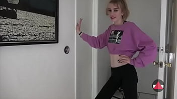Preview 4 of Sunnyleuynb Xxx - Pee Compilation Pre View
