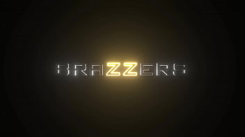 Preview 4 of Teen Fucking Nude - Apple Bottom Anal.Miss Jackson / Brazzers  / stream full from www.zzfull.com/oke