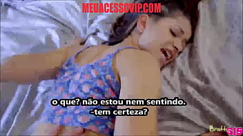 Preview 2 of Kartina Ka Sexy Video Video - Pegadinha Com Meia Irma Termina Em Sexo Porno Com Legenda