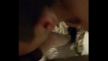 Preview 2 of Mia Kalifa Fuc - Le encanta mamar a este pasivo