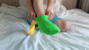 Preview 1 of Friend Of Mom Fouk - Her brightly colored mismatched socks are perfect for a sensual Sockjob