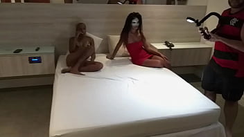 Preview 1 of 3d Rape Petite - Bastidores da grava&ccedil_&atilde_o da primeira vez no porno da safada Jacy Metralha na suruba com Nicoli Fox e com dois machos ate ganhar leite