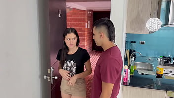 Preview 1 of Puust - Mi peque&ntilde_a hermanastra latina me ense&ntilde_a como follar a una mujer y me da unos ricos sentones.