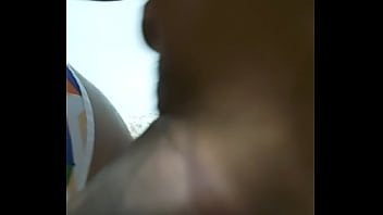 Preview 1 of Bathe Time - Chupando meu namorado