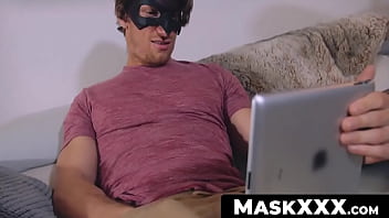 Preview 1 of Video Buj9zb6boso - MaskXXX.com - Good looking twink&#039_s porn watching and jerking off solo fun