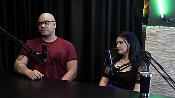 Preview 3 of Pakistani Girl Deedar - O menage ficou melhor,  o swing &eacute_ mais respeitoso,  falaram das baladas,  e explicam aos casais sobre as casas - Casal Hush (WATCH ON: SHEER/RED)