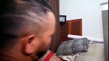 Preview 2 of Xxnx Xxx Pakistan - DESCI A ROLA NO MASSAGISTA MADURO,  ERA PARA SER APENAS UMA MASSAGEM,  METI ROLA COM VONTADE -  FULL RED