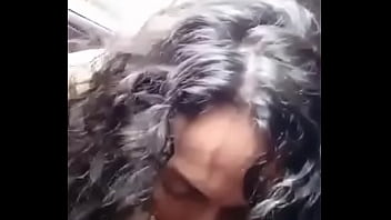 Preview 4 of Potugal Tube - Novinha pagando boquete dentro do carro