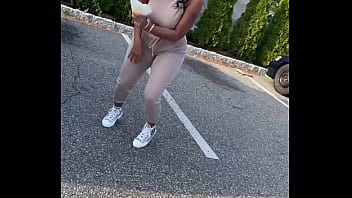 Preview 4 of Follando En Huaycan - Bernice burgos twerks
