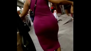 Preview 4 of Kung Fu Karate Sexy Video - Mama con Mega Culo en calle