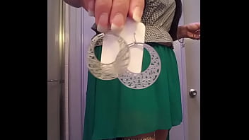 Preview 3 of Freakmobmedia - Shopping Stories #16 - Cute Accessories From A Vintage Shop