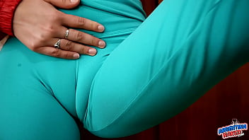 Preview 2 of Hq Porn Godos - Incredible Ass and Cameltoe Teen Gaping Pussy.