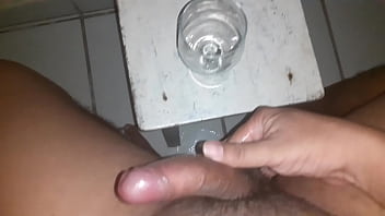 Preview 1 of Mfuck Com - Servindo porra