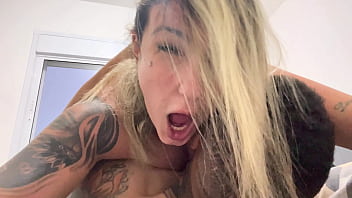 Preview 3 of Hot Mom Brazzer - Quando pega daquele jeito q voc&ecirc_ sente tudo dentro com o pau latejando eu quase gozando! Ele gozou dentro da minha buceta eu gozei no pau dele
