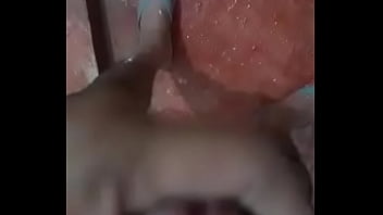 Preview 3 of Bara Saal Ki Bachi Xxx - chaqueta en el ba&ntilde_o