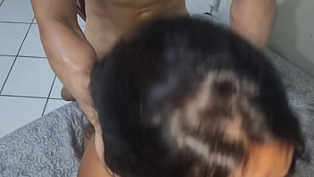 Preview 2 of Blond Steal From Frind - A Iara Argentina veio em casa foder comigo e com o Dig&atilde_o,  ela estava louca pra dar o cu e fez DP. Completo no Red.