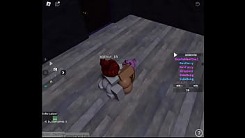 Preview 2 of Rebecca Linaire - Mi amiga futa me folla despu&eacute_s de chup&aacute_rsela en Roblox