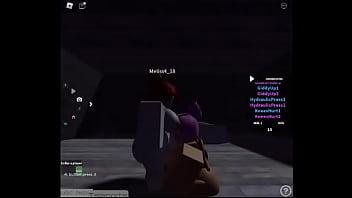 Preview 1 of Rebecca Linaire - Mi amiga futa me folla despu&eacute_s de chup&aacute_rsela en Roblox