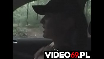 Preview 2 of Www Brazzese - Polskie porno - Nastolatka była strasznie przemoczona i zmarznięta więc trzeba było ją rozgrzać