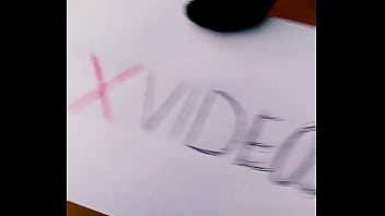 Preview 1 of Dog Puk Womens - V&iacute_deo de verifica&ccedil_&atilde_o