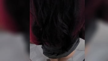 Preview 1 of Seks Payudara - Cogiendo en el ba&ntilde_o