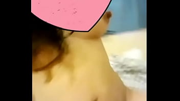 Preview 3 of German Online Blond Lesbian Porn - Gumii fumando y comiendose a un virgen
