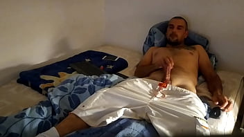 Preview 2 of Big Oiled Ads - pollish guy jerking off to orgasm