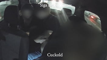 Preview 4 of Real Caught Fucking - Minha esposa gostosa entrou de namoradinha com o comedor no restaurante rolou uma pega&ccedil_&atilde_o no carro antes do Motel junto com meu corno. legendado TEASER
