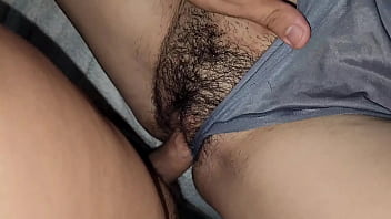 Preview 3 of Sunny Leon With Lesbians - Creampie en mi Hermanastra despues de ver la TV