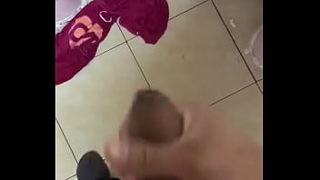 Preview 2 of Full Busty Movies - morenito rico parte 1