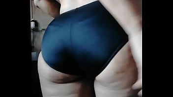 Preview 4 of Shy With Agent - Biancablanken -who wouldn&#039_t want this African Milf