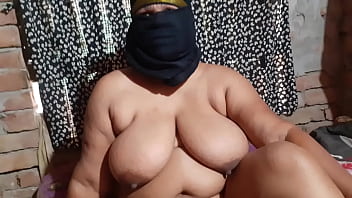 Preview 2 of Xxx Video Hamid - 18 বছর বয়সে চাচা আমাকে চুদে