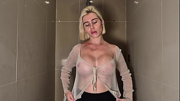 Preview 3 of Ind Xxx Haid - Touch my wet naked body and jerk off on me. Dry vs Wet Clothes Try-On