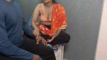 Preview 2 of Seachdowanlad Wwwsixcom - गांव के दोस्त की सौतेली माँ के साथ रोमांस जब वो घर पर अकेली थी,  देसी हिंदी ऑडियो सेक्स
