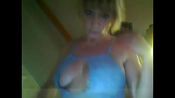 Preview 3 of Rwhjiulmy - ellen goos crazy in here new chow and moves