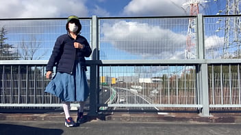 Preview 1 of Abg Kocok Memek Basah - 女装子まゆちゃんが真昼間からどこかの高速道路の橋の上で服を脱いで全裸露出プレイを楽しんでいる