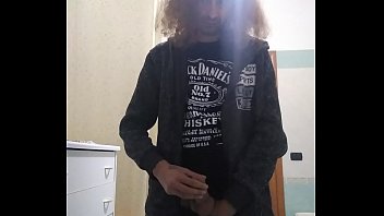 Preview 4 of Vempite - Finalmente corono il mio sogno.Il mio desiderio pi&ugrave_ grande.Ora mi sento realizzato insieme a te.&Eacute_ potevi dirlo prima che mi stavi facendo le fusa.Ora capirai quanto ti voglio bene.Il tuo ex? &Egrave_ acqua passata.