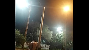 Preview 2 of Shiredan Love - Caminando como perra en celo en plaza publica