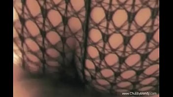 Preview 4 of Asian Sli - Italian Mama Fucking In The Fishnets